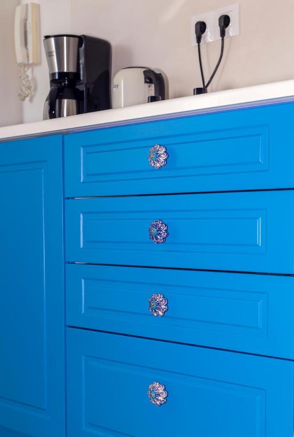 Blue And White Apartment Vipgreece เอเธนส์ ภายนอก รูปภาพ